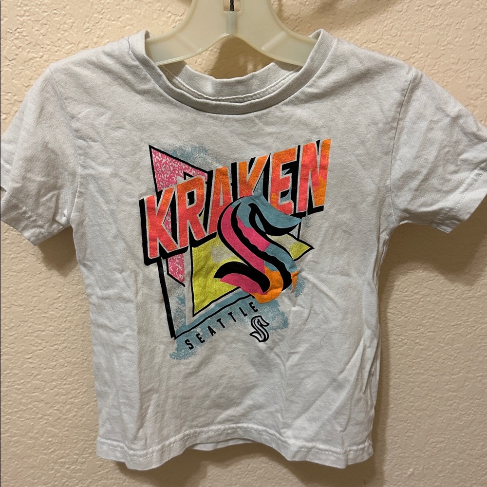 3/15$ NHL Kraken Multicolor Graphic Tee